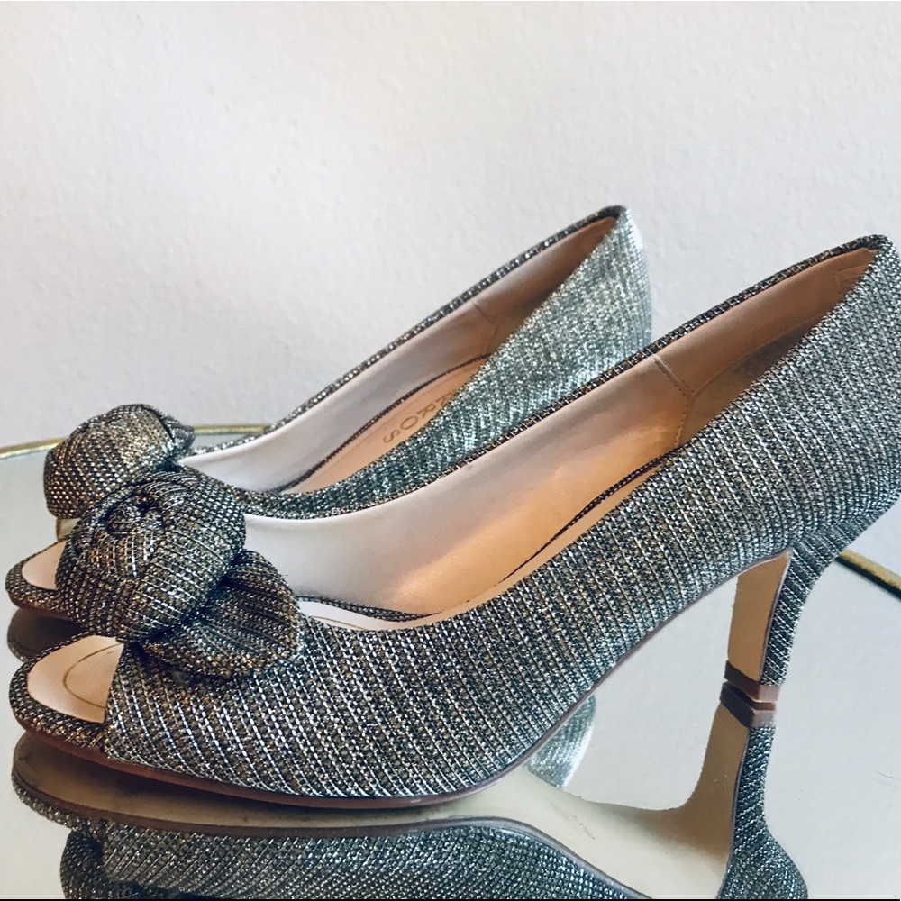 Women’s size 7.5 Caparros Pumps